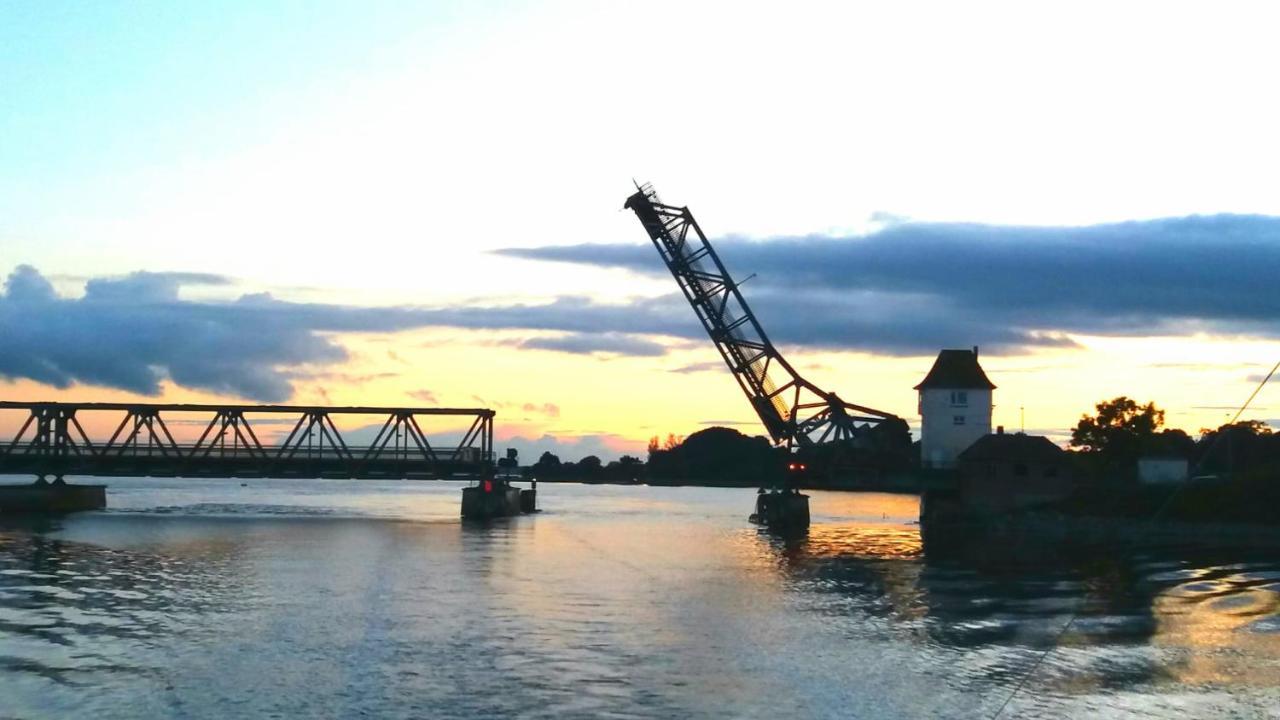 Direkter Blick auf´s Wasser Fahrdorf  Exterior foto